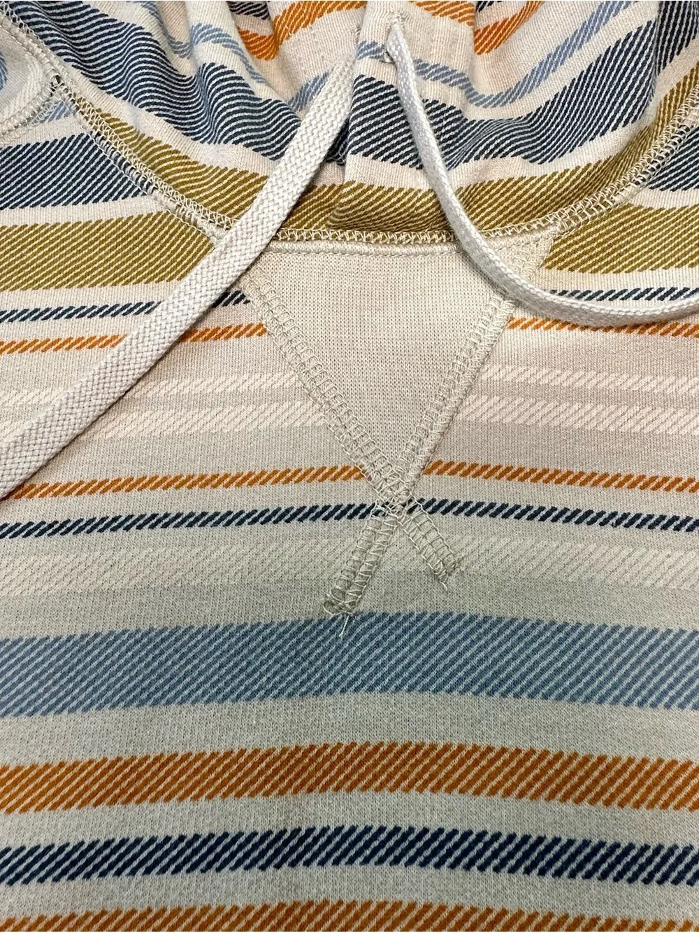 Eddie Bauer Beige Striped  Pullover Sweatshirt Adult Small